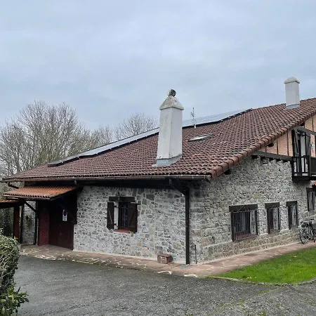 Hébergement de vacances Txorienea Rural *